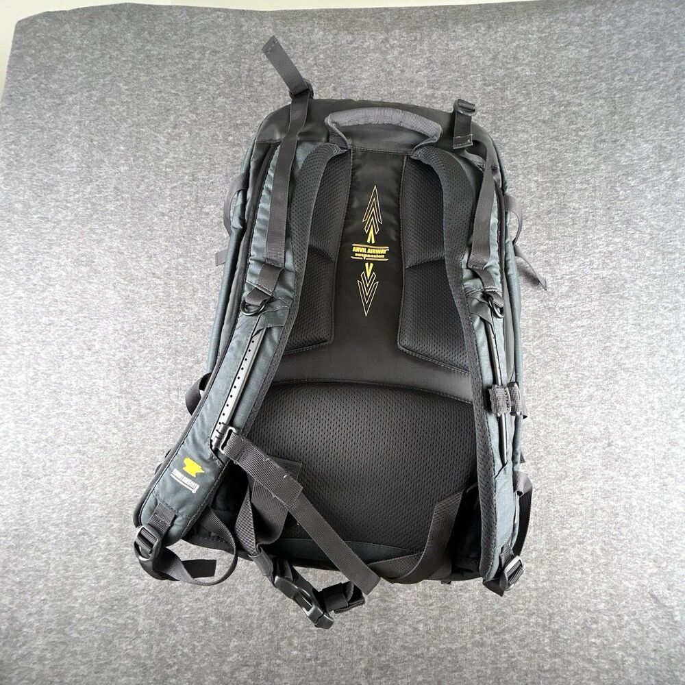 Mountainsmith Borealis 35L Camera Backpack Padded Laptop Sleeve Inserts Rainfly - Picture 2 of 8